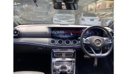 
Mercedes Benz E200 2017 full									