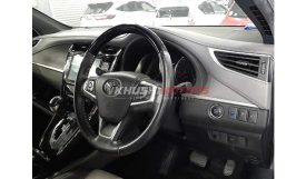 Toyota Harrier 2017