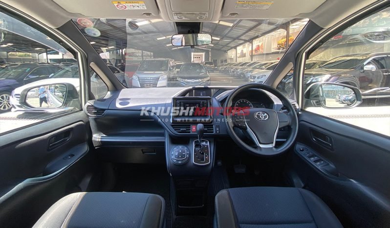 Toyota Noah 2017 full