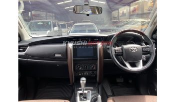 
										Toyota Fortuner 2017 full									