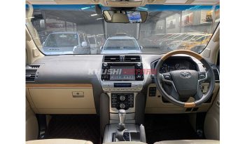 
										Toyota Land Cruiser Prado Kakadu 2018 full									