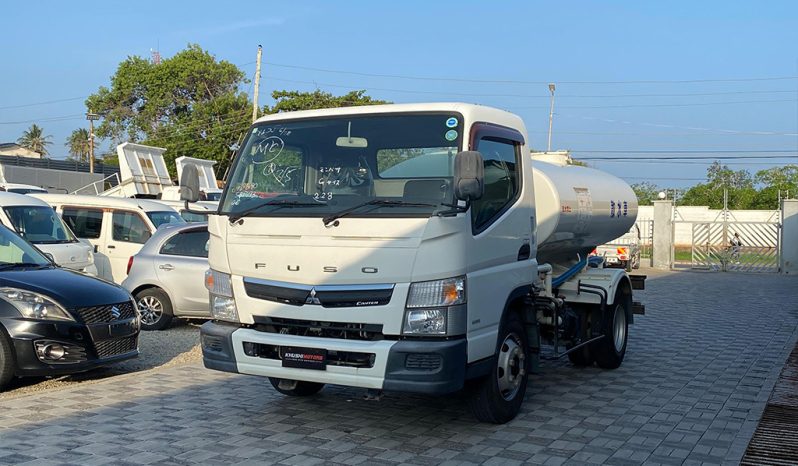 
Mitsubishi Canter Tank 2017 full									