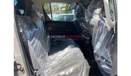 
Toyota Hilux Double Cabin 2017 full									