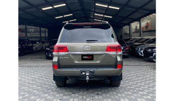 Toyota Land Cruiser Sahara 2017