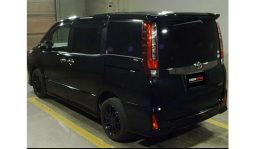 
										Toyota Noah 2017 full									