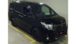 Toyota Noah 2017