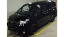 Toyota Noah 2017