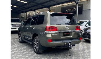 Toyota Land Cruiser Sahara 2017