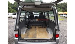 
Mazda BONGO 2017 full									