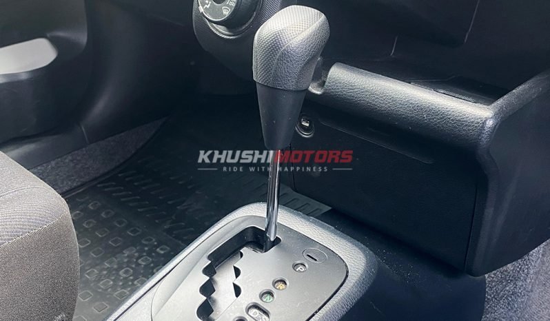 
								Toyota Probox 2017 full									