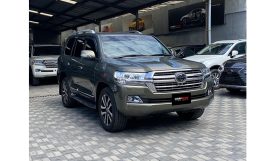 Toyota Land Cruiser Sahara 2017