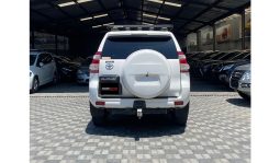 
Toyota Land Cruiser Prado 2017 full									