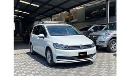 
Volkswagen Touran 2017 full									