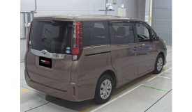 Toyota Noah 2017