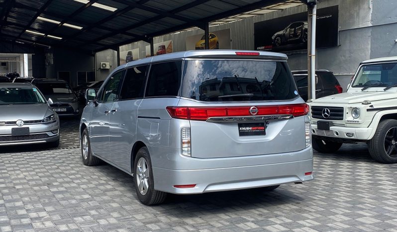 
								Nissan Elgrand 2017 full									