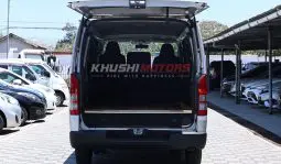 
Toyota Hiace Van 2017 full									