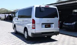 
Toyota Hiace Van 2017 full									