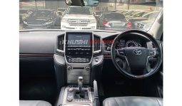 
Toyota Land Cruiser Sahara 2017 full									