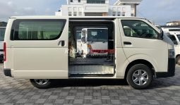 
										Toyota Hiace 2017 full									