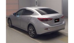 
Mazda Axela 2018 full									