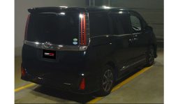 Toyota Noah 2017