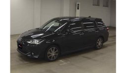 
Toyota Corolla Fielder 2017 full									