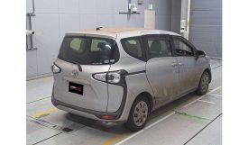 Toyota Sienta 2017