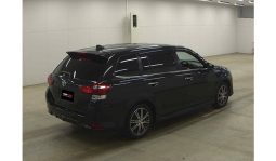 
										Toyota Corolla Fielder 2017 full									