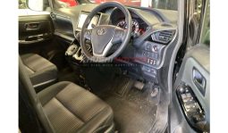 
Toyota Noah 2017 full									