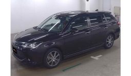 
										Toyota Corolla Fielder 2017 full									