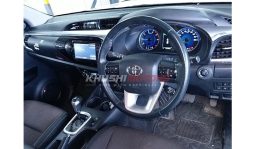 
Toyota Hilux 2018 full									