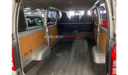 
Toyota Hiace 2017 full									