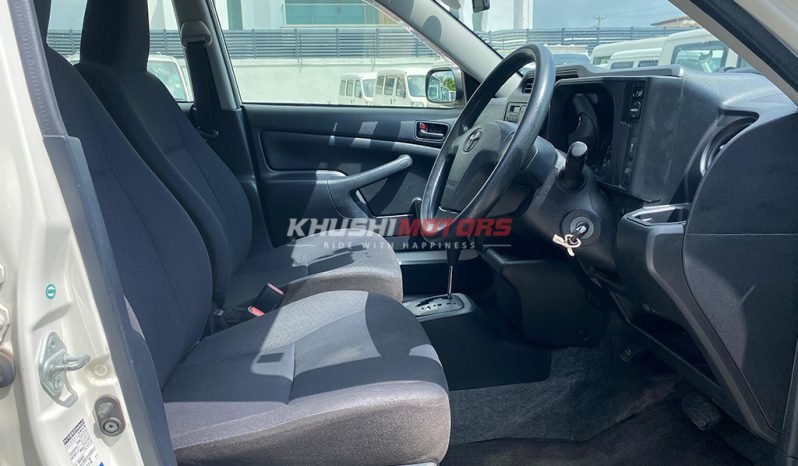 
								Toyota Probox 2017 full									