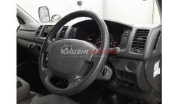 
Toyota Hiace 2017 full									