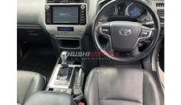 
Toyota Land Cruiser Prado 2017 full									