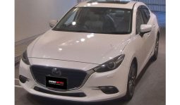 
										Mazda Axela 2017 full									