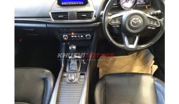 
										Mazda Axela Sport 2017 full									