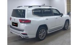 
										Toyota Land Cruiser ZX V8 2017 full									