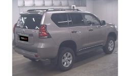 
Toyota Land Cruiser Prado 2017 full									