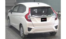 
Honda Fit 2017 full									