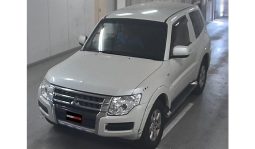 
Mitsubishi Pajero 2017 full									