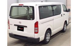 Toyota Hiace 2017