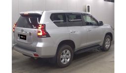 
Toyota Land Cruiser Prado 2017 full									