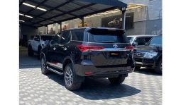 
										Toyota Fortuner 2016 full									