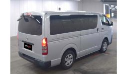 
Toyota Hiace 2017 full									