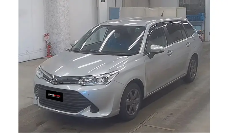 
Toyota Corolla Fielder 2017 full									