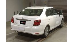 
										Toyota Corolla Axio 2017 full									