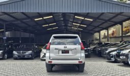 
Toyota Land Cruiser Prado 2017 full									