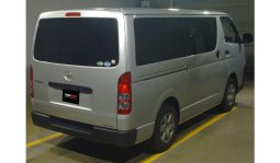 
Toyota Hiace 2017 full									