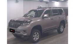 
Toyota Land Cruiser Prado 2017 full									